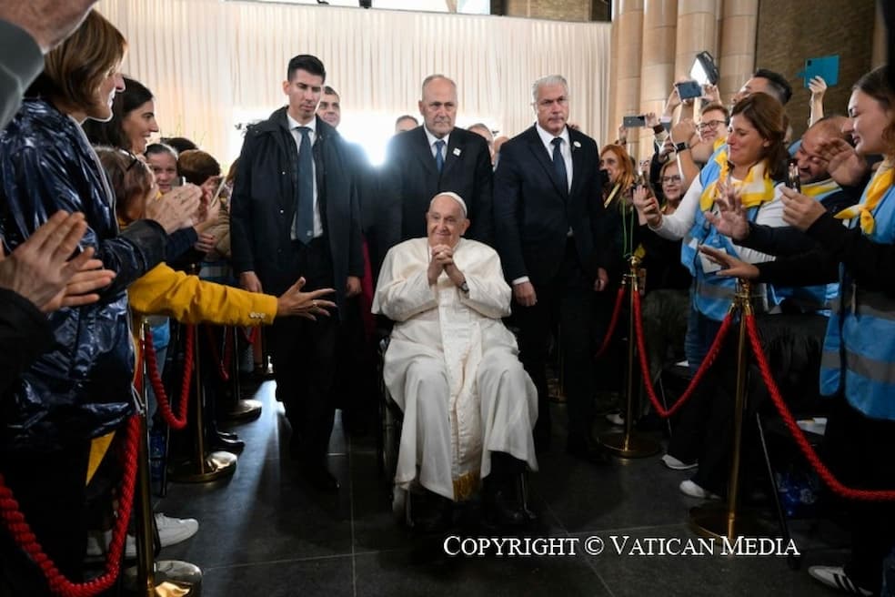 Paus Franciscus ontmoet 3.000 pastorale medewerkers in de basiliek van Koekelberg op 28 september 2024