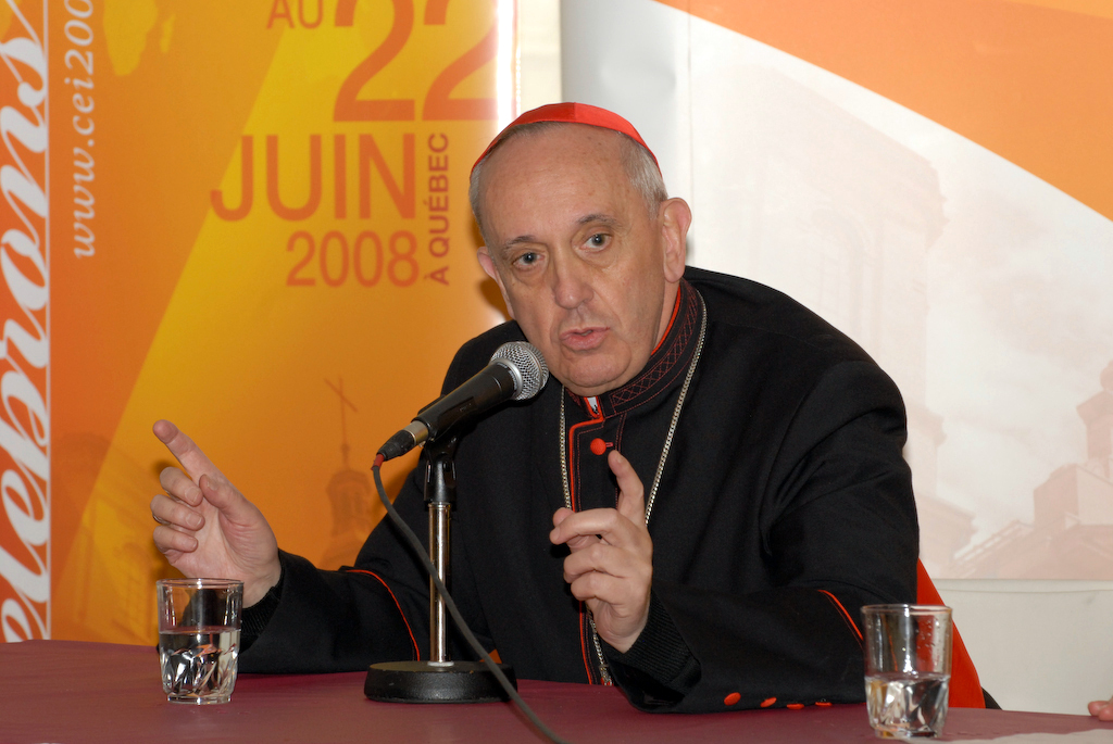 Kardinaal Bergoglio in 2008 in Canada.