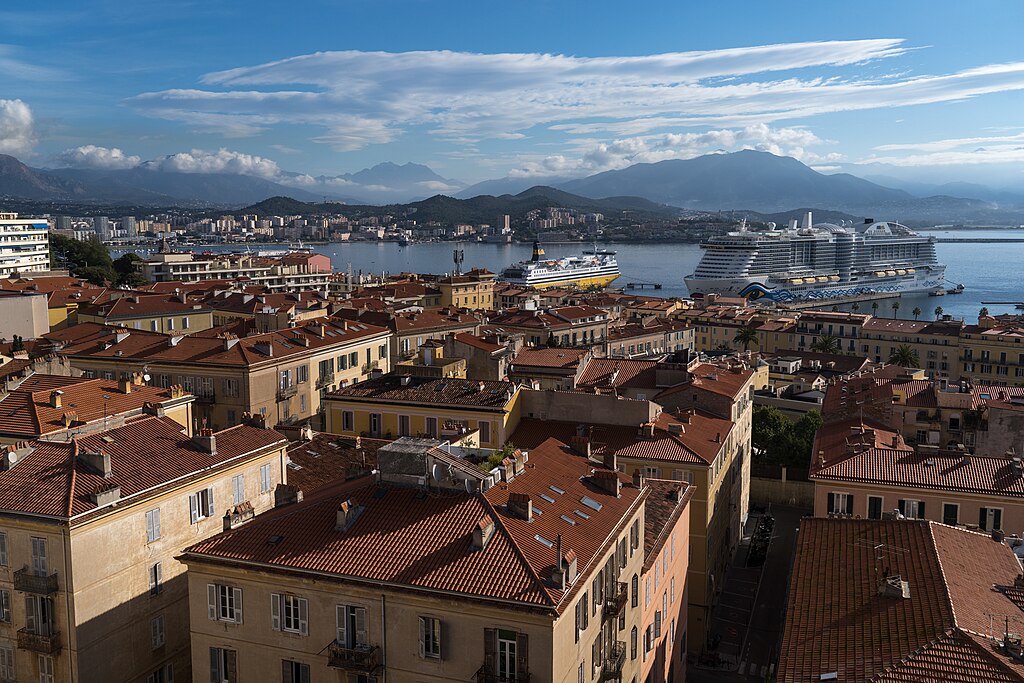 Zicht op Ajaccio, hoofdstad van Corsica