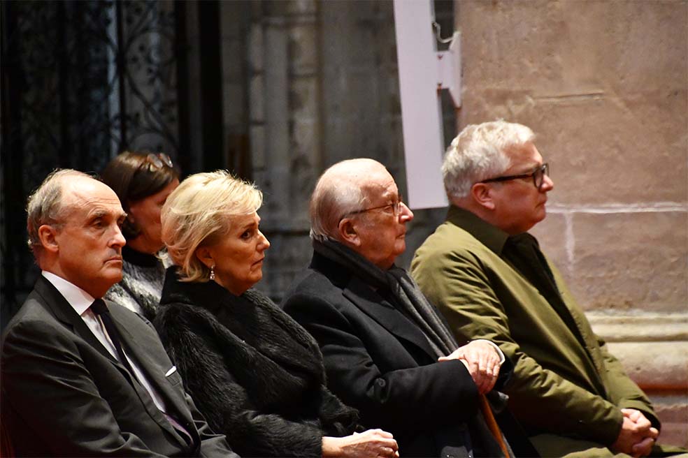 Prins Lorenz, Prinses Astrid, Koning Albert II en Prins Laurent wonen de Te Deum-viering bij op Koningsdag, 15 november 2024