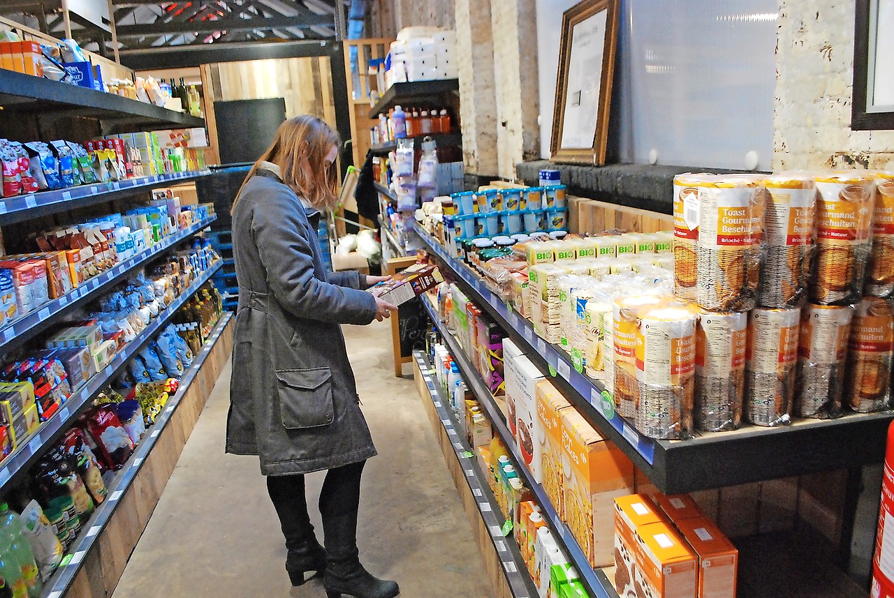 Solikoop in Leuven biedt voornamelijk voedingsproducten aan. © Filip Ceulemans