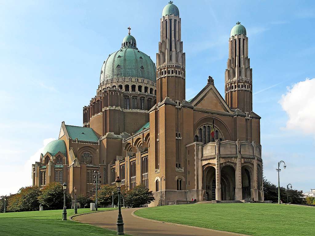 De basiliek van Koekelberg, een prachtig art-decogebouw dat echter kampte met een hoge energiefactuur. © Michiel Verbeek