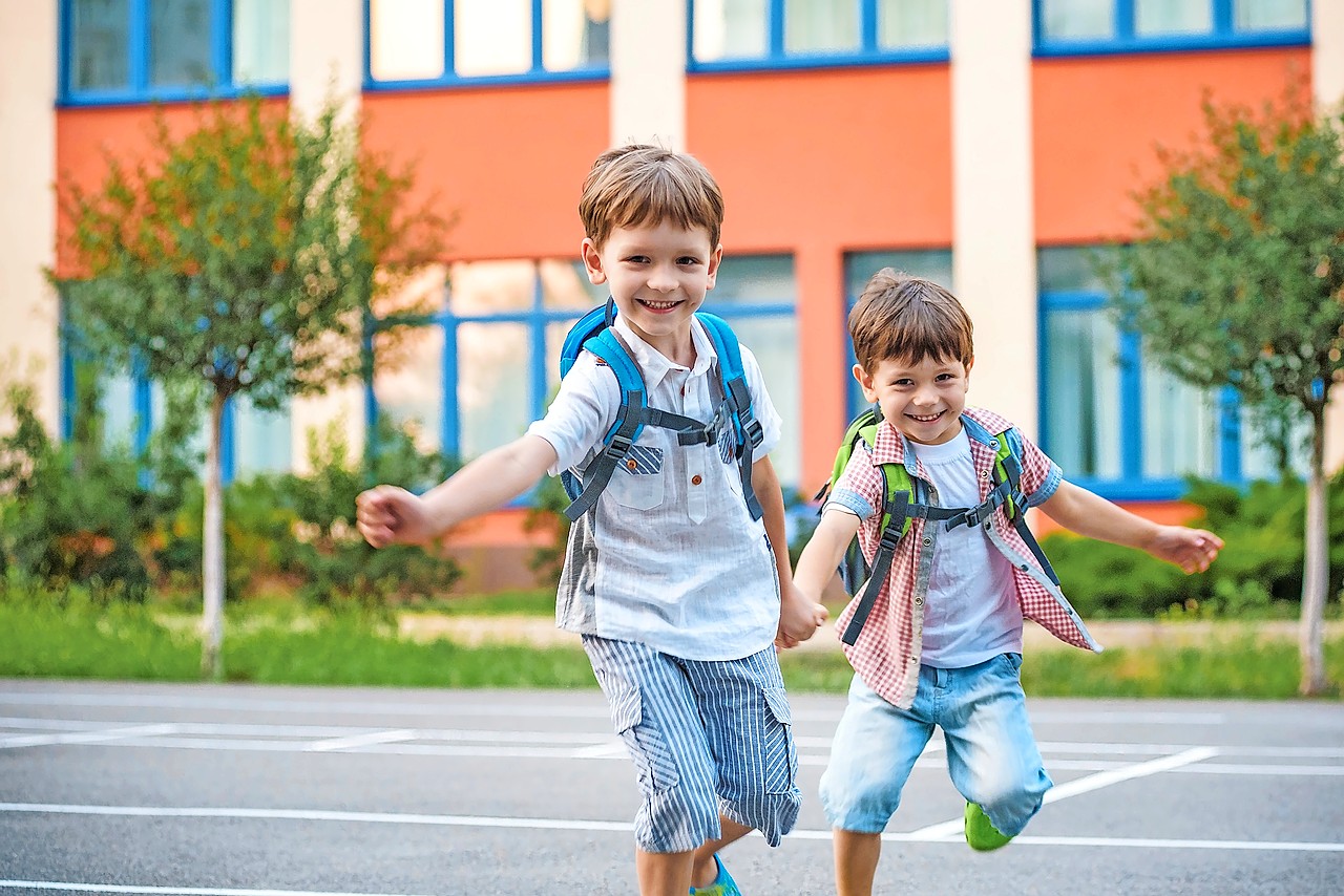 Vreugde gaat dit schooljaar hand in hand met enthousiasme, blijheid en geluk. © Shutterstock