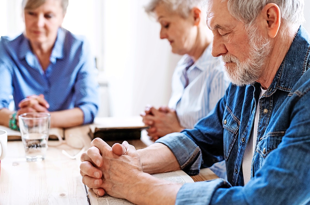 In kleine groepen worden allerhande geloofsthema’s bespreekbaar gemaakt. © Shutterstock