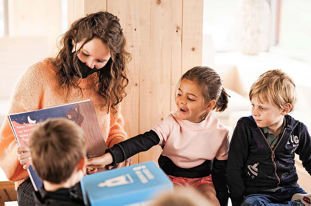 Naomi Queeckers: „Boeken blijven het ideale middel om jonge kinderen spelenderwijs iets aan te leren.” © Sustainable Stories