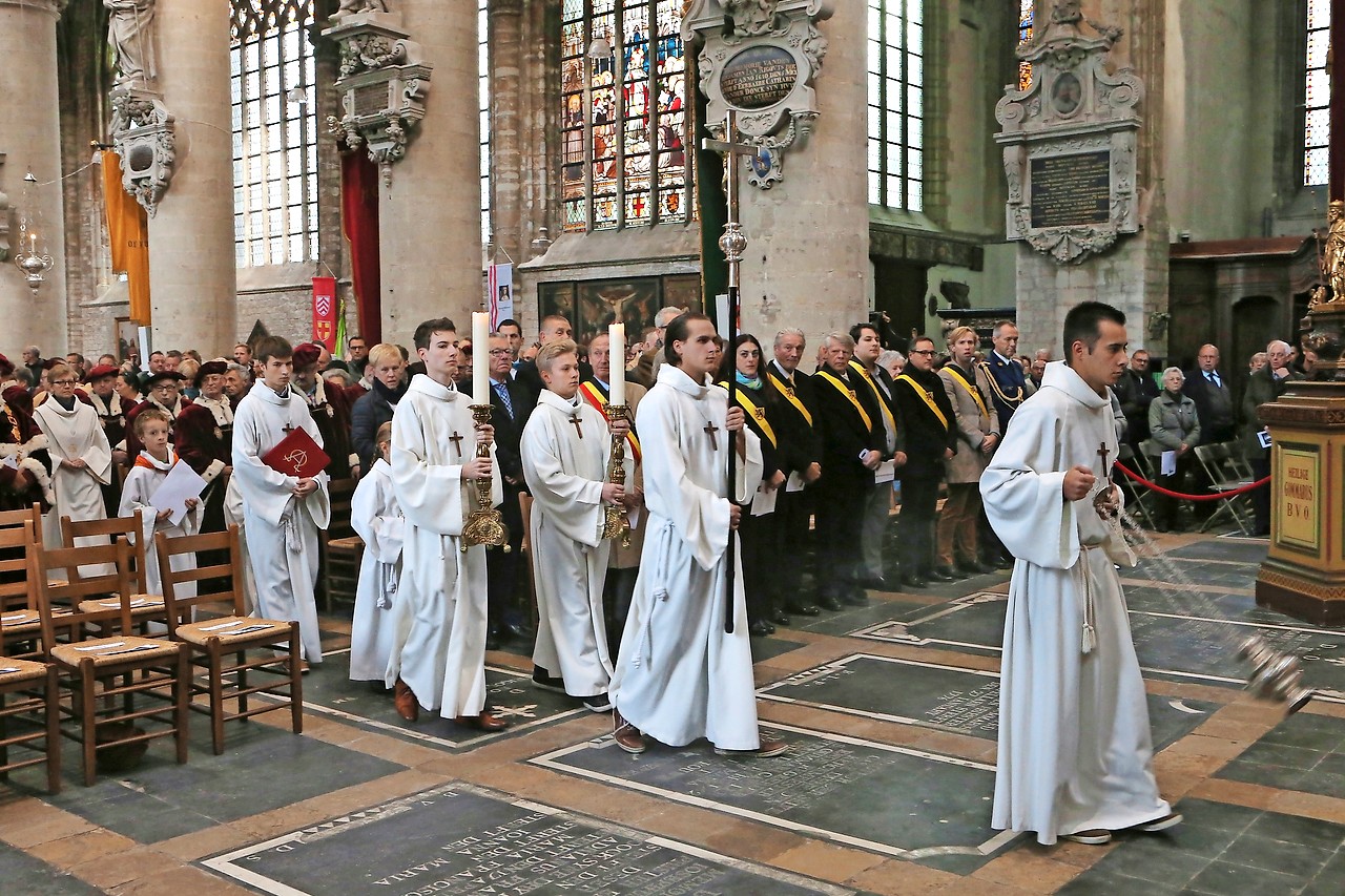 Chris Ghielens: „Misdienaars hebben een belangrijke rol in de liturgie. Ze trekken de andere mensen mee.” © Mon Rotthiers