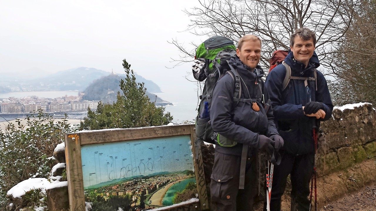 Op weg naar Compostela vonden Kristof De Mey (links) en Karl Van Eechaute slechts tweemaal geen logies. © Karl Van Eechaute