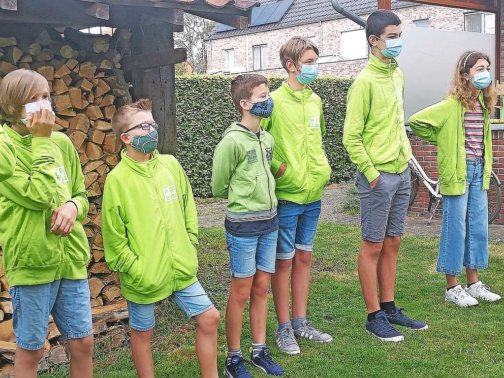 Ook met het alomtegenwoordige mondmasker staat Amable voor vriendschap. © Noëlla Jordens