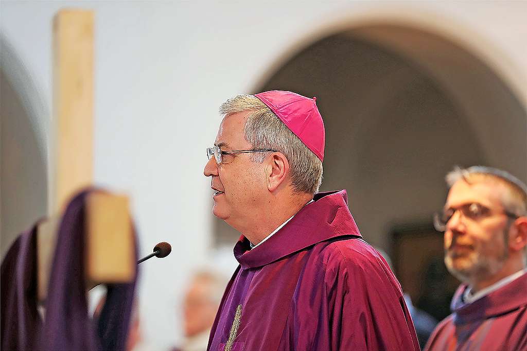 Mgr. Bonny roept op tot steun aan pastores in ziekenhuizen en wzc’s. © Marcel Schoeters