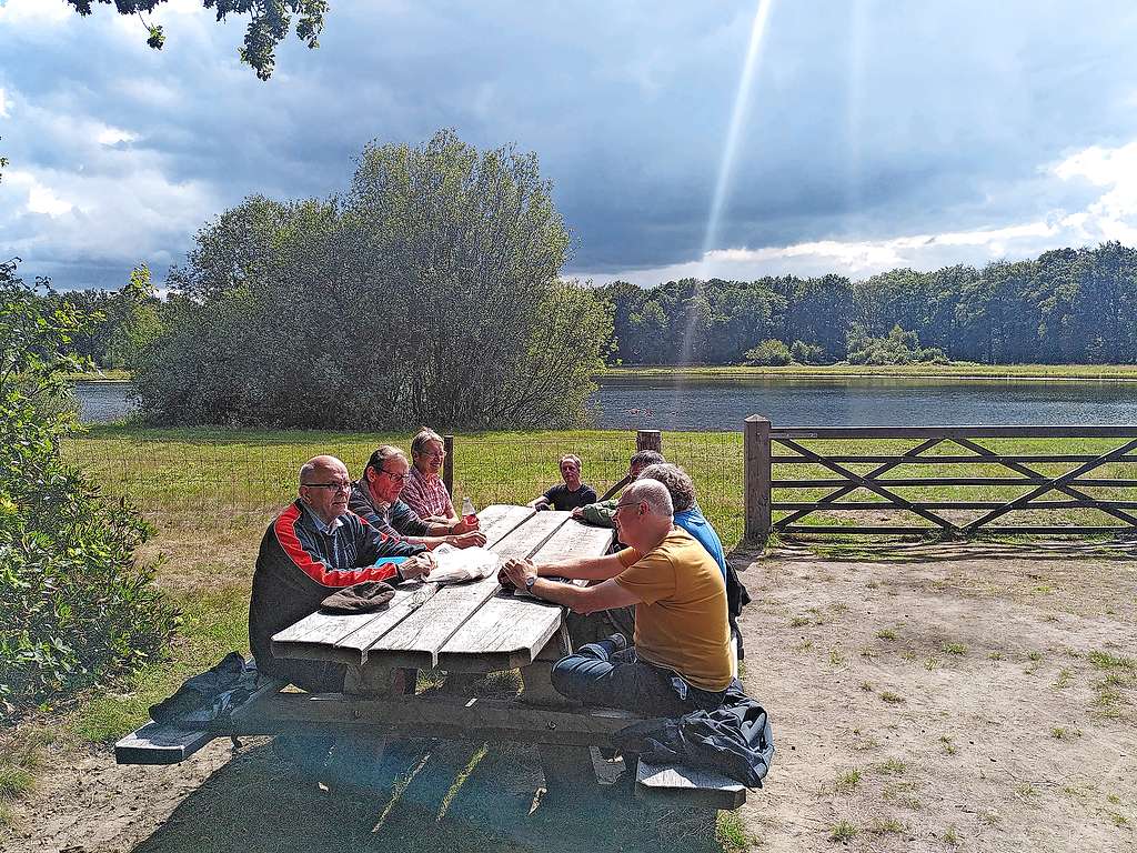 De stiltewandelingen zijn voor de Open Hartbeweging een laagdrempelig opstapmoment. © Jozef Bouwens