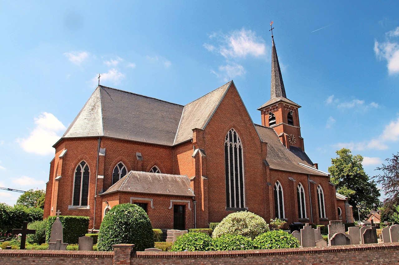 Zoektocht naar nevenbestemmingen voor de Sint-Stefaankerk in Massenhoven. © John Scholte