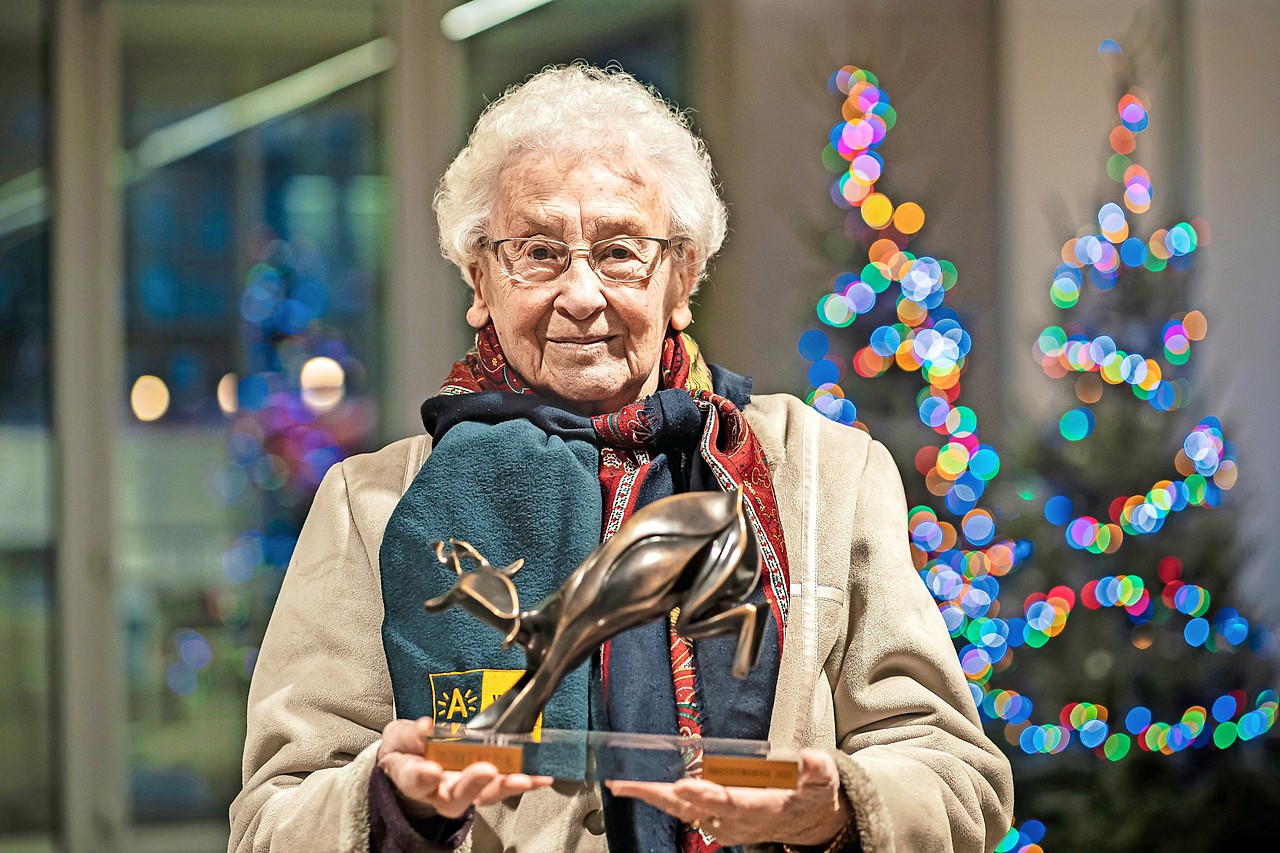 Lydia Baeck won met een overweldigende meerderheid van de stemmen de Wilrijkse Geitetrofee. © Tom Cornille