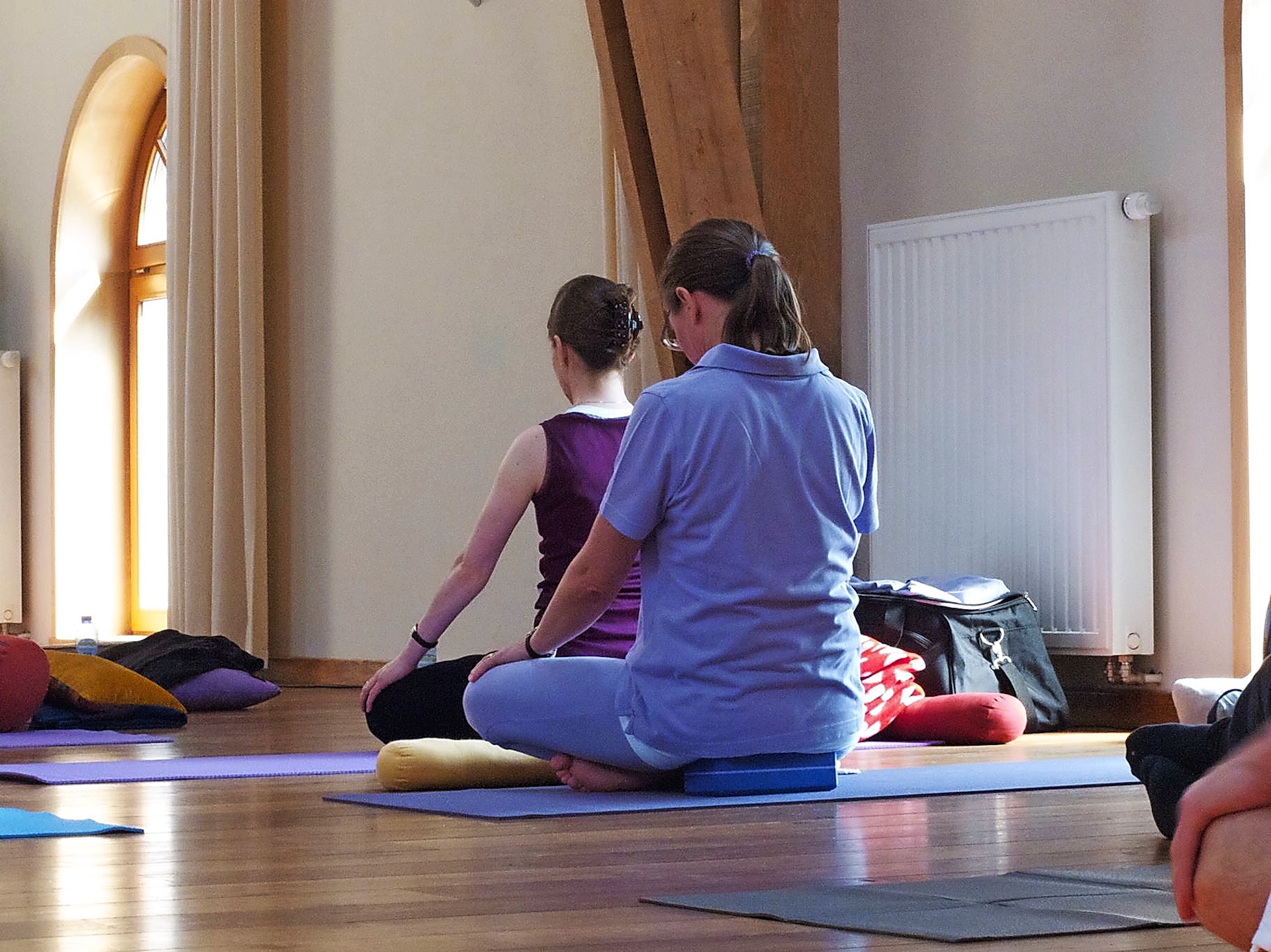 Mieke Dekeyzer: „Door yoga houd ik mijn lichaam en geest in balans.” © Carlos Desomer