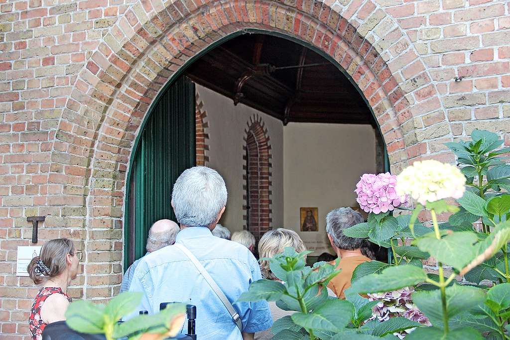 Nieuwe kapel is te vinden op een stille en verdoken plek in de stad. © Liselotte Anckaert