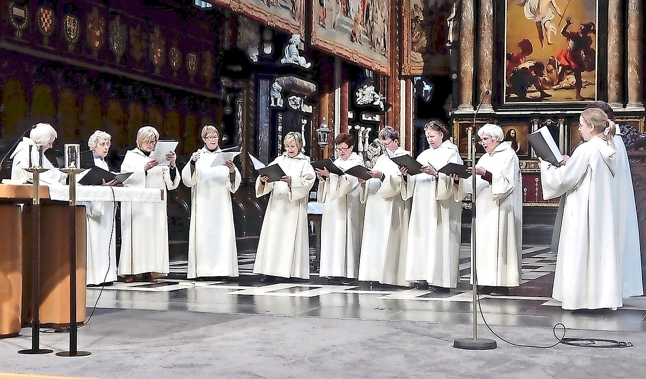 Schola Cum Jubilo creëert een sfeer van gebed en soberheid via de schoonheid en sacraliteit van het gregoriaans. © Francine Osteux