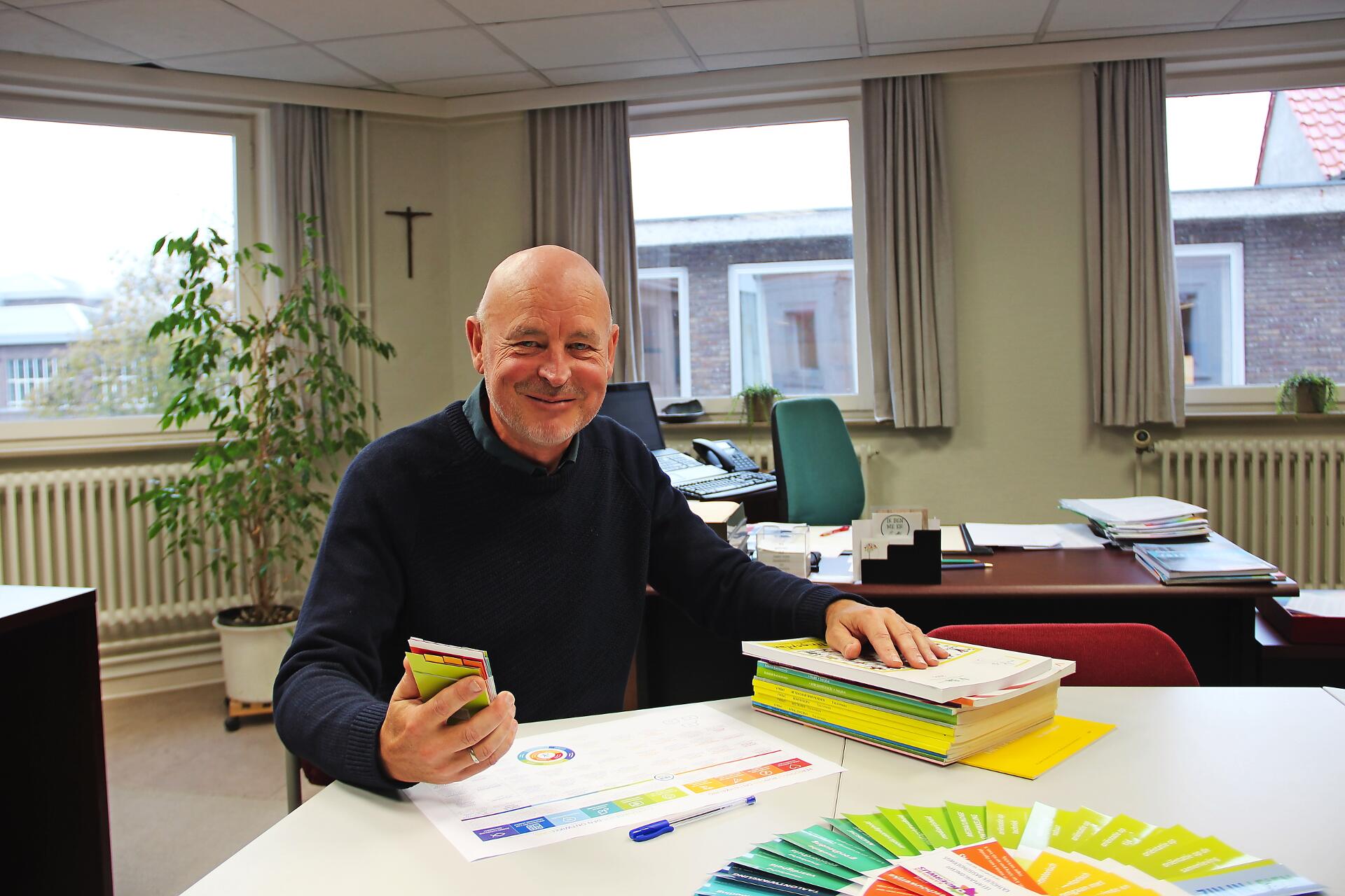 Peter Steyaert: „Het nieuwe leerplan past in je binnenzak of handtas.” © Christof Bouweraerts