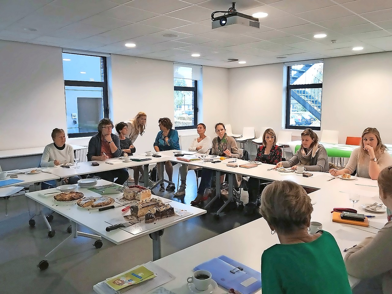 Tijdens vier sessies leren ouders de balans tussen werk, privé en zorg te bewaren. © Huis van het Kind Maldegem