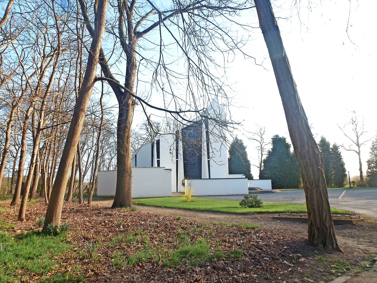 De Pius X-kapel fungeerde als decor voor de marathonviering. © Parochie Sint-Martinus Moerzeke