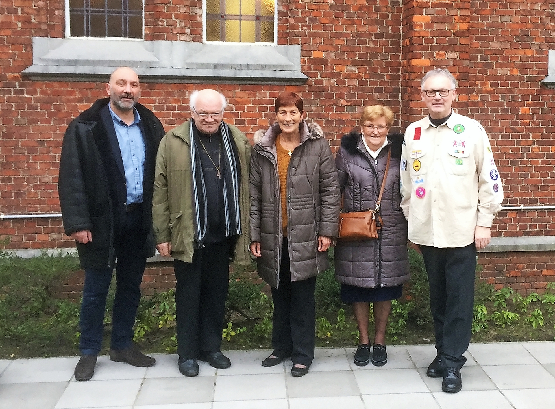 Het team dat voortaan instaat voor het beleid: (v.l.n.r.) Jef Verhaegen, pater Gerard Vander Sanden, Marie-Josée Pipeleers, Francine Celen en pater Werner Fierens.. © Marie-Josée Pipeleers