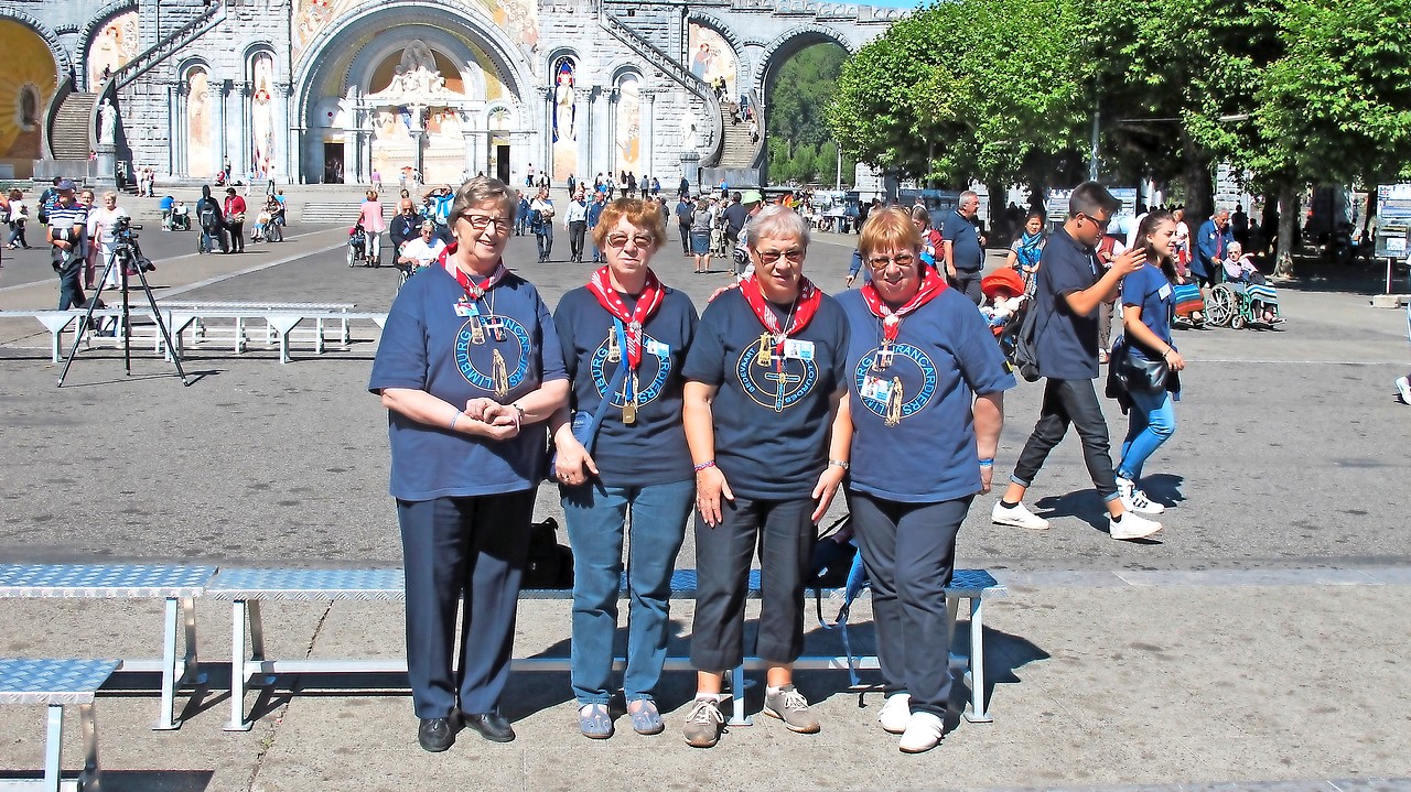 Van rechts: Rachelle, Lia en Fernande Peumans en Ida Thijs. © Limburgse diocesane bedevaart﻿