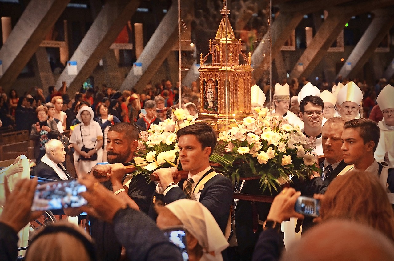 Bernadettes reliekenschrijn werd vorig jaar getoond in Lourdes. © Tony Dupont