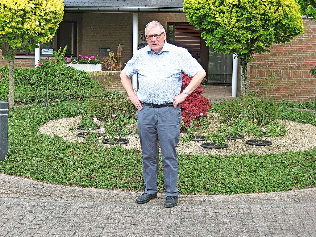 Pater Jan Verboogen is vandaag meewerkende priester in de pastorale eenheid Sint-Jozef in Hamont-Achel. © Gerry Gregoor