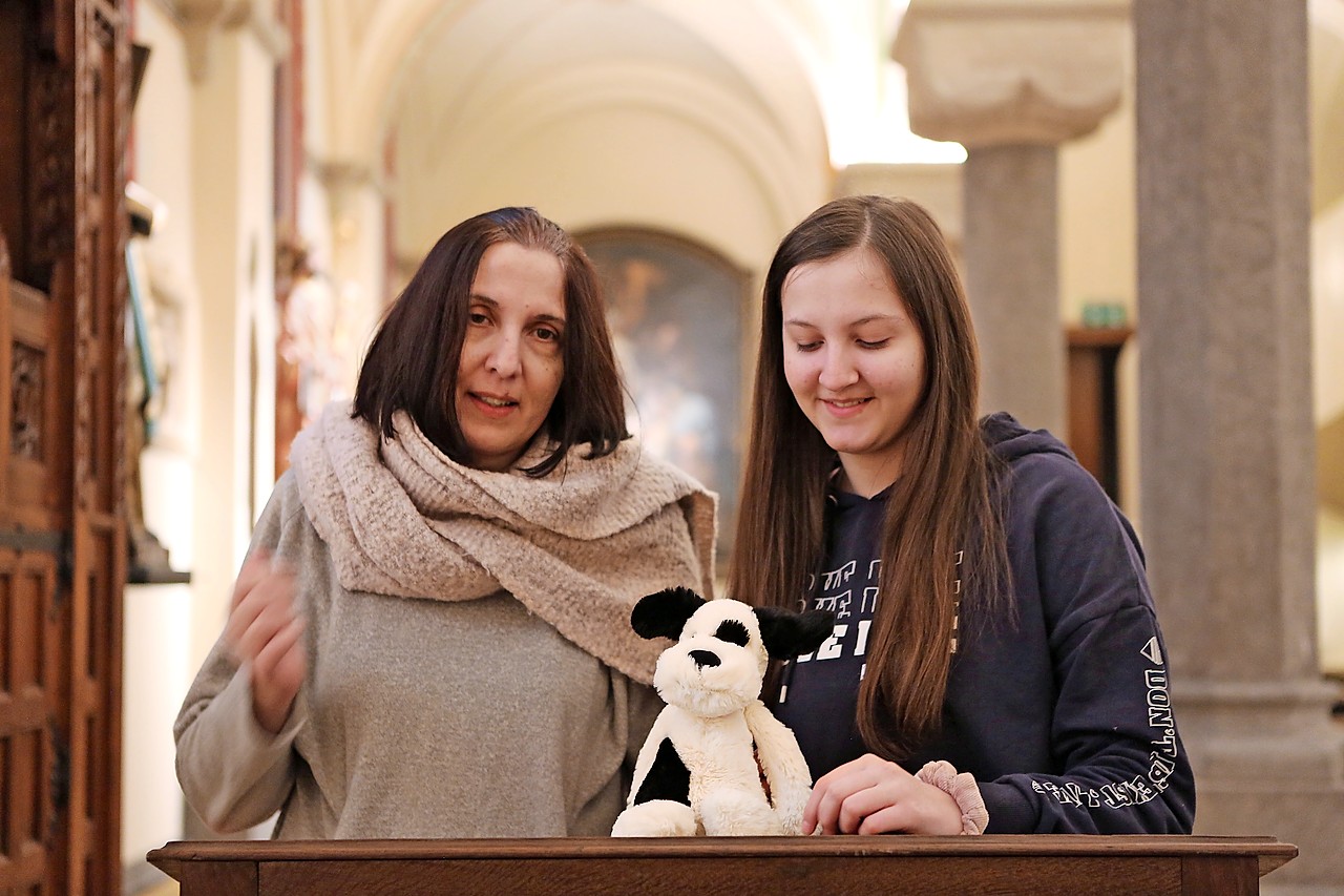 Sabine van Empten en dochter Anne-Laure tonen trots Tobia. © Serge Casier