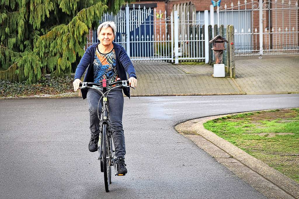 Poppie Engelen vindt mentale veerkracht tijdens haar fietstochten. © Tony Dupont