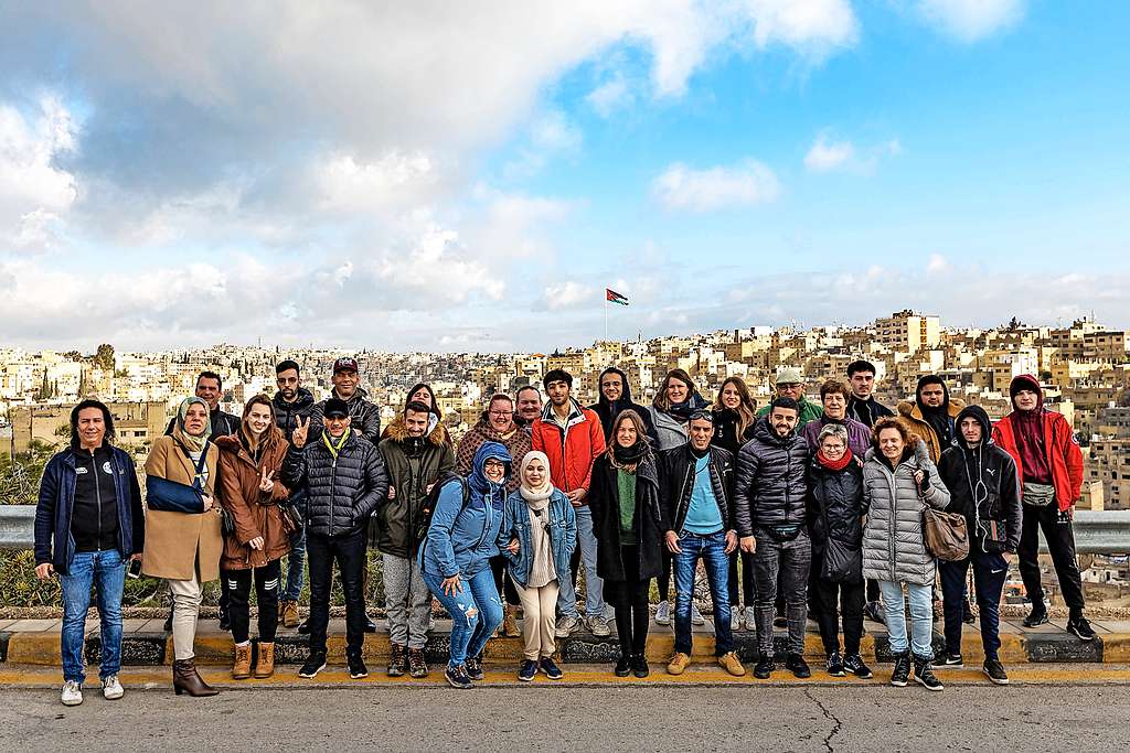 De jongeren van Youth4Palestine en hun begeleiders in de Palestijnse regio. © Simon Deckers