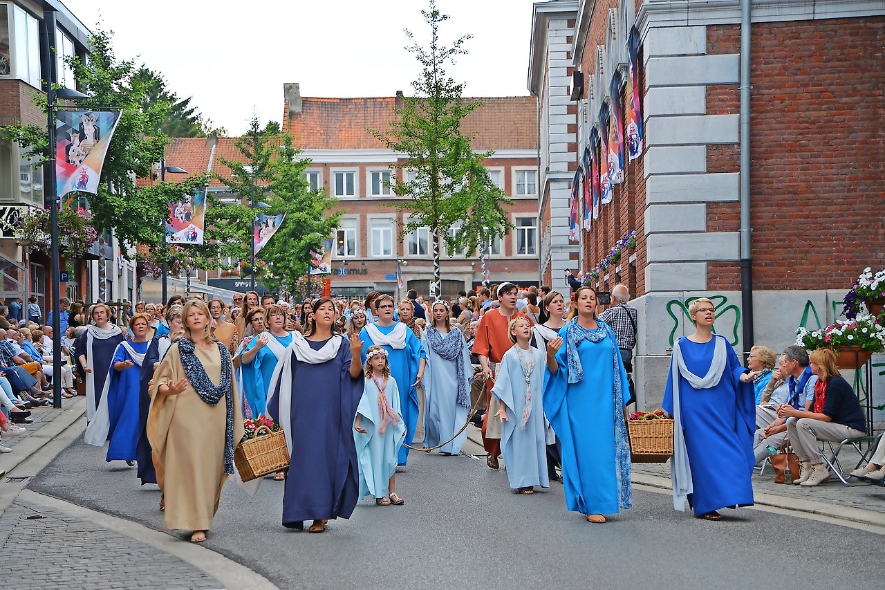 De meerderheid van de groep Bezoek uit 2016 is er dit jaar opnieuw bij. © Jef Moermans