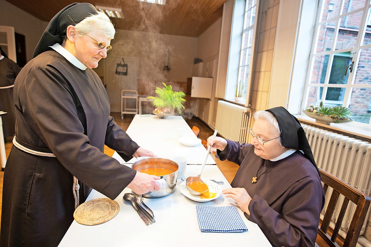 Clarissen in Sint-Truiden, beperkt in de ruimte om te groeien in diepte. © Mine Dalemans