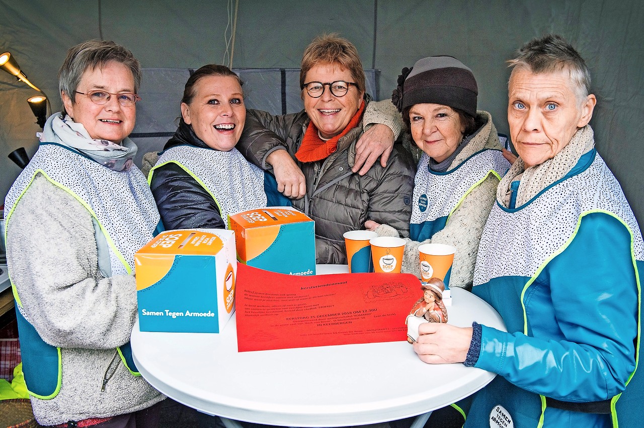 Inzamelactie voor Welzijnszorg, vorig jaar op de markt in Keerbergen. © Frank Bahnmüller