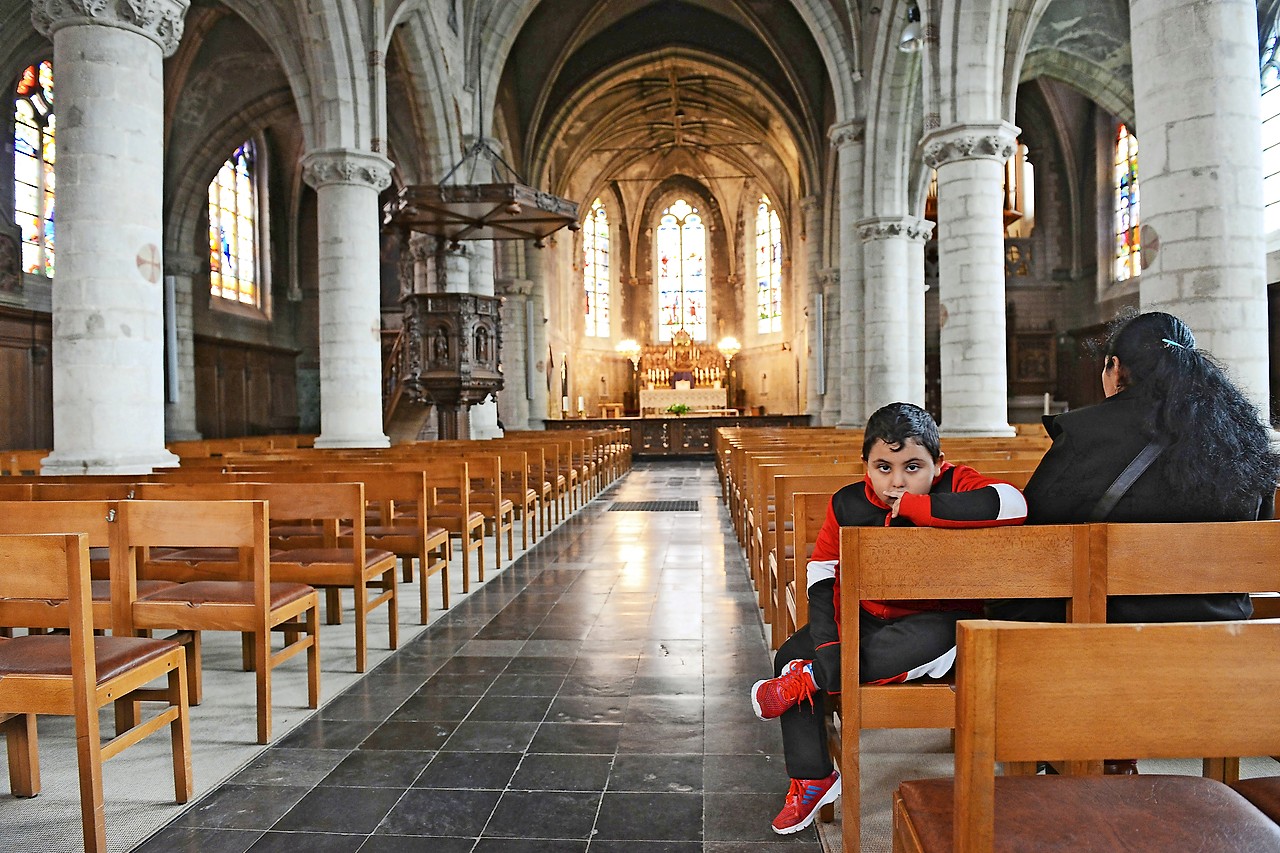 De bisschoppen beslisten snel alle liturgische diensten te schorsen. © Luc Gordts