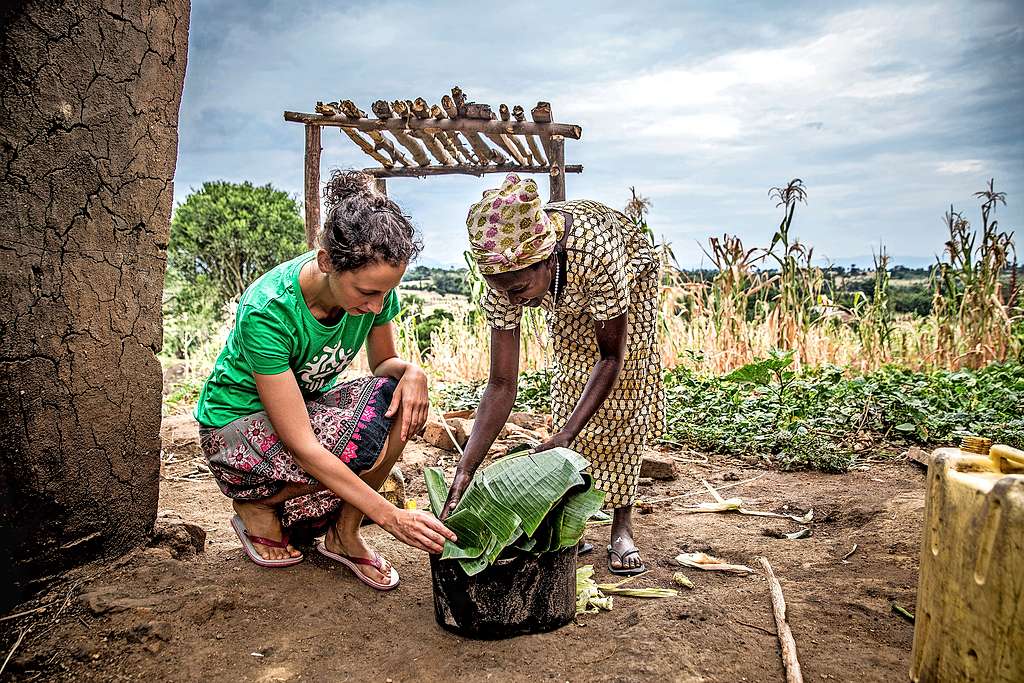 Met Broederlijk Delen bij Grace in Uganda. De wereld is kleiner geworden. © Thomas De Boever