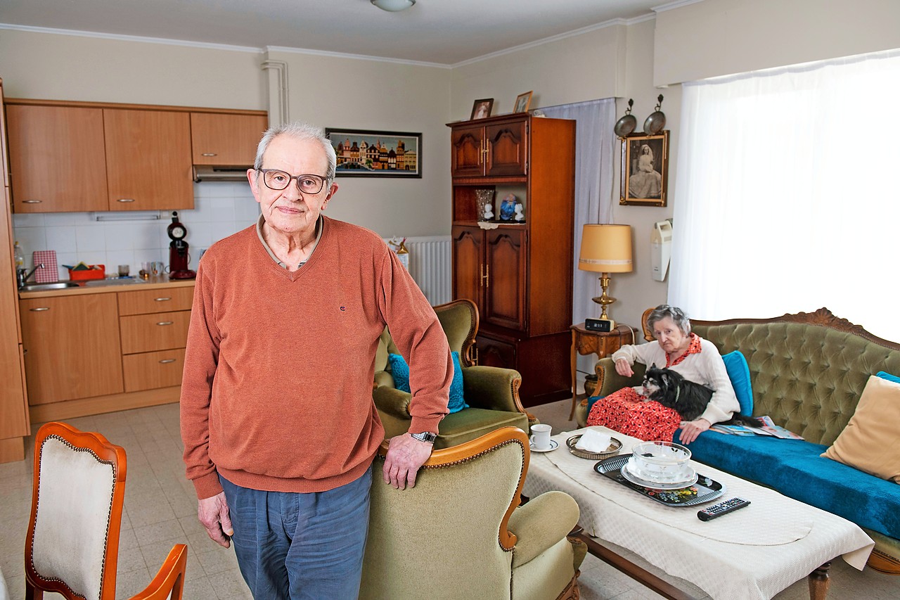 Willy Van de Steene, vrijwilliger bij Samana, maakt graag tijd voor een deugddoend praatje. © Johan Martens