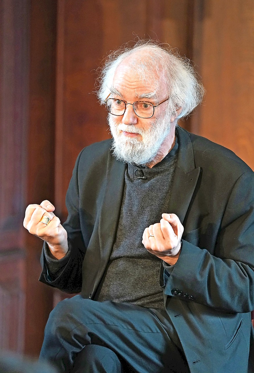 Rowan Williams, gewezen geestelijke leider van de anglicanen: „Ik wens dat onze Kerken minder angstig zouden zijn.” © Belga Image