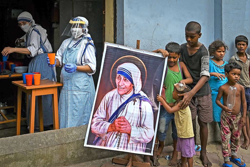 De zusters van Moeder Teresa werken in India bij de allerarmsten. © Belga Image