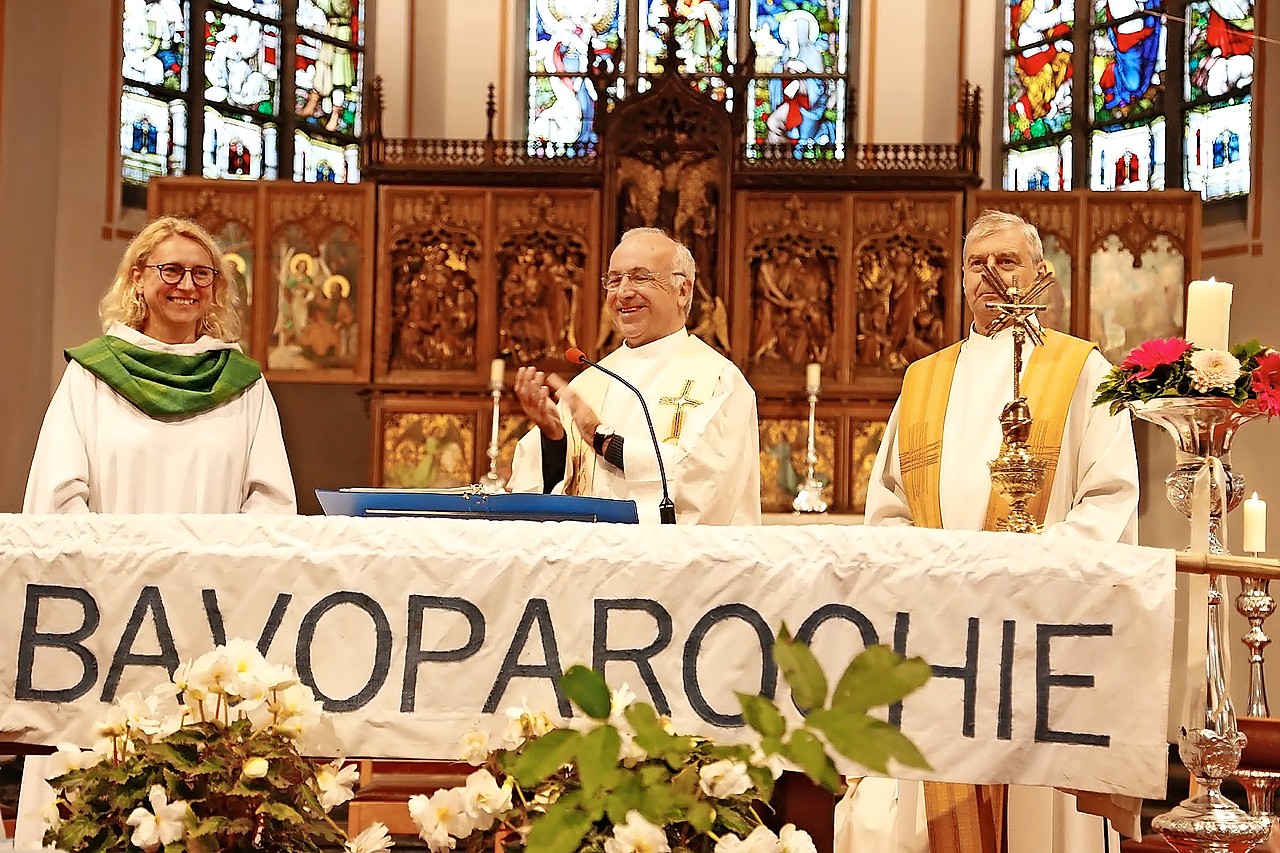 In de parochie Heilige Bavo werd Petra Mussche aangesteld als pastoraalcoördinator. © Luc Vandersypt