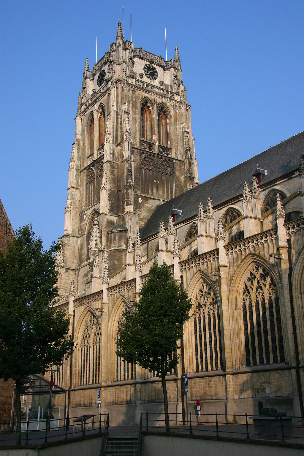 O.-L.-V. Geboortebasiliek in Tongeren. Foto CC Wikiepedia/Viktorhauk