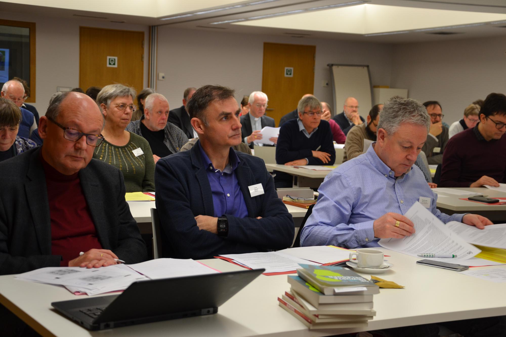 Het IPB-Forum van zaterdag 2 maart in Brussel ging over ethisch omgaan met geld met prof Johan Verstraeten en Geert Janssens als gastsprekers