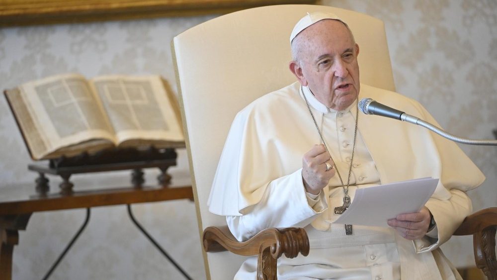 Paus Franciscus tijdens de algemene audiëntie van woensdag 18 maart 2020