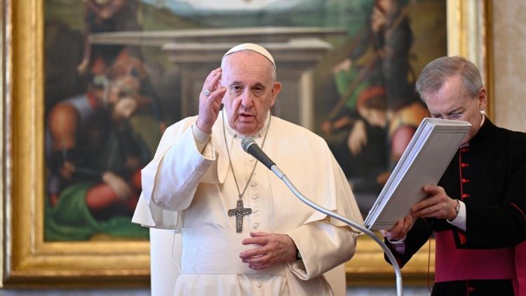 Paus Franciscus tijdens de algemene audiëntie van woensdag 7 april 2021