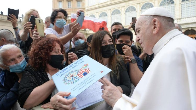 Paus Franciscus tijdens de algemene audiëntie van woensdag 2 juni 2021