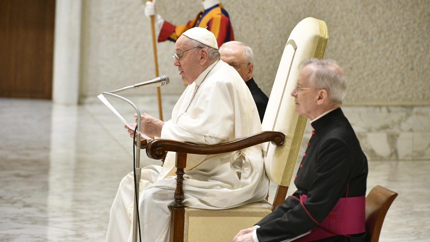 Paus Franciscus tijdens de algemene audiëntie van woensdag 10 augustus 2022