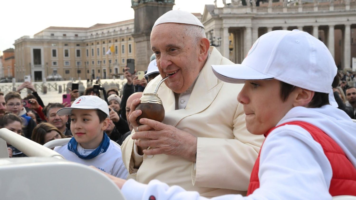 Paus Franciscus tijdens de algemene audiëntie van woensdag 5 april 2023