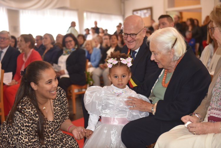 Koninging Paola op bezoek bij de Italiaanse Katholieke Missie, die haar 60-jarig jubileum viert.