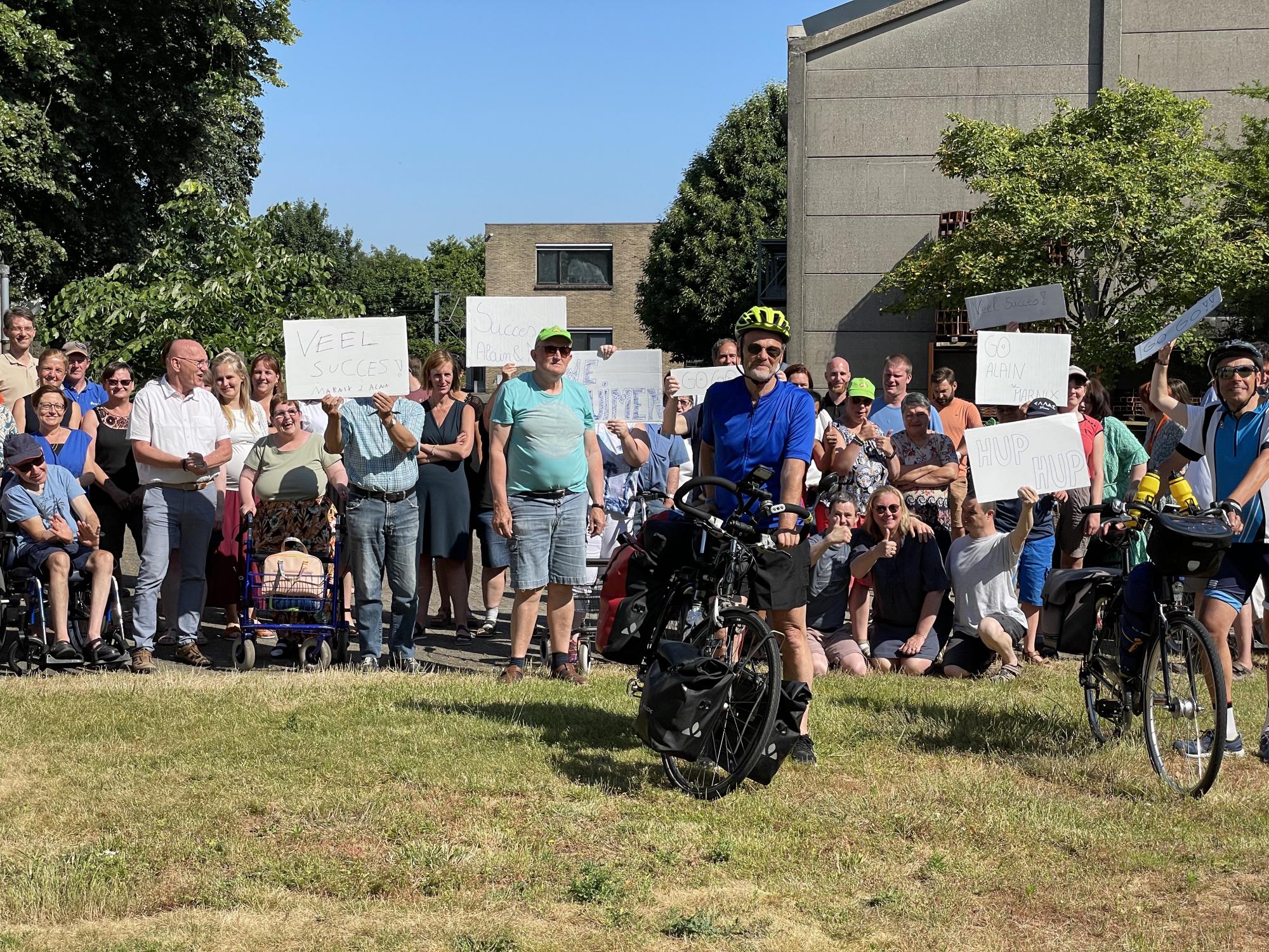 Alain Nauwelaerts fietst naar Compostella met alle bewoners van Mivalti in zijn hart.