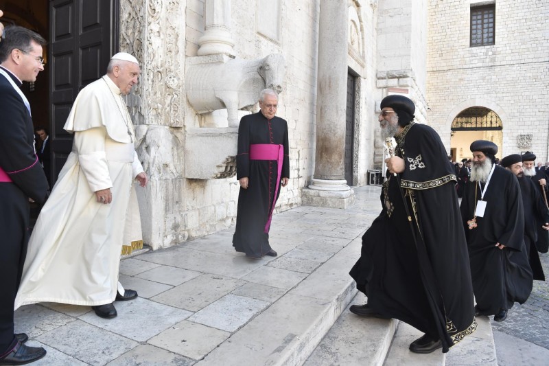 Paus Franciscus verwelkomt de Koptisch-orthodoxe paus, patriarch Tawadros II van Alexandrië