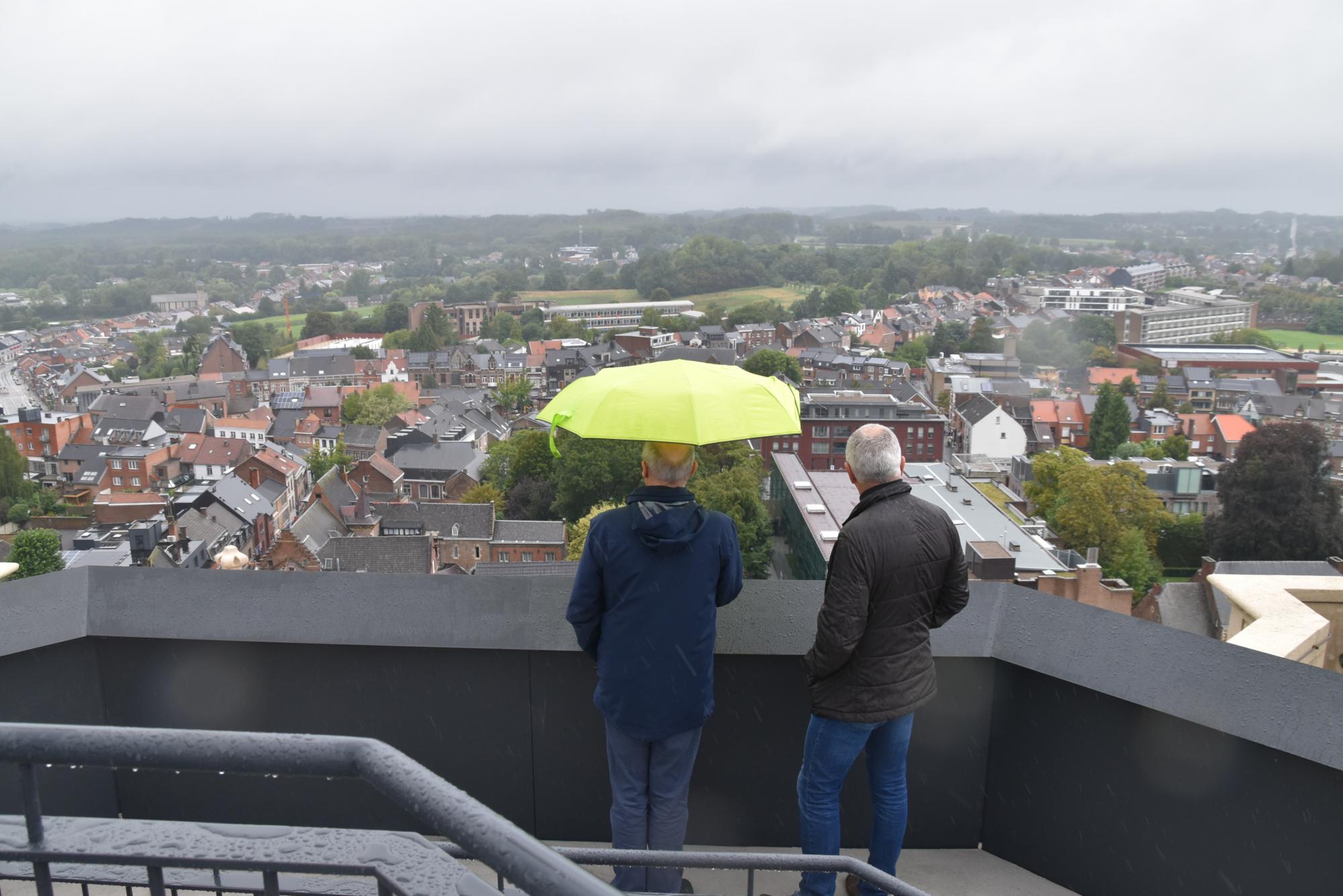 Met helder weer kan je zelfs tot de Hoge Venen kijken. 