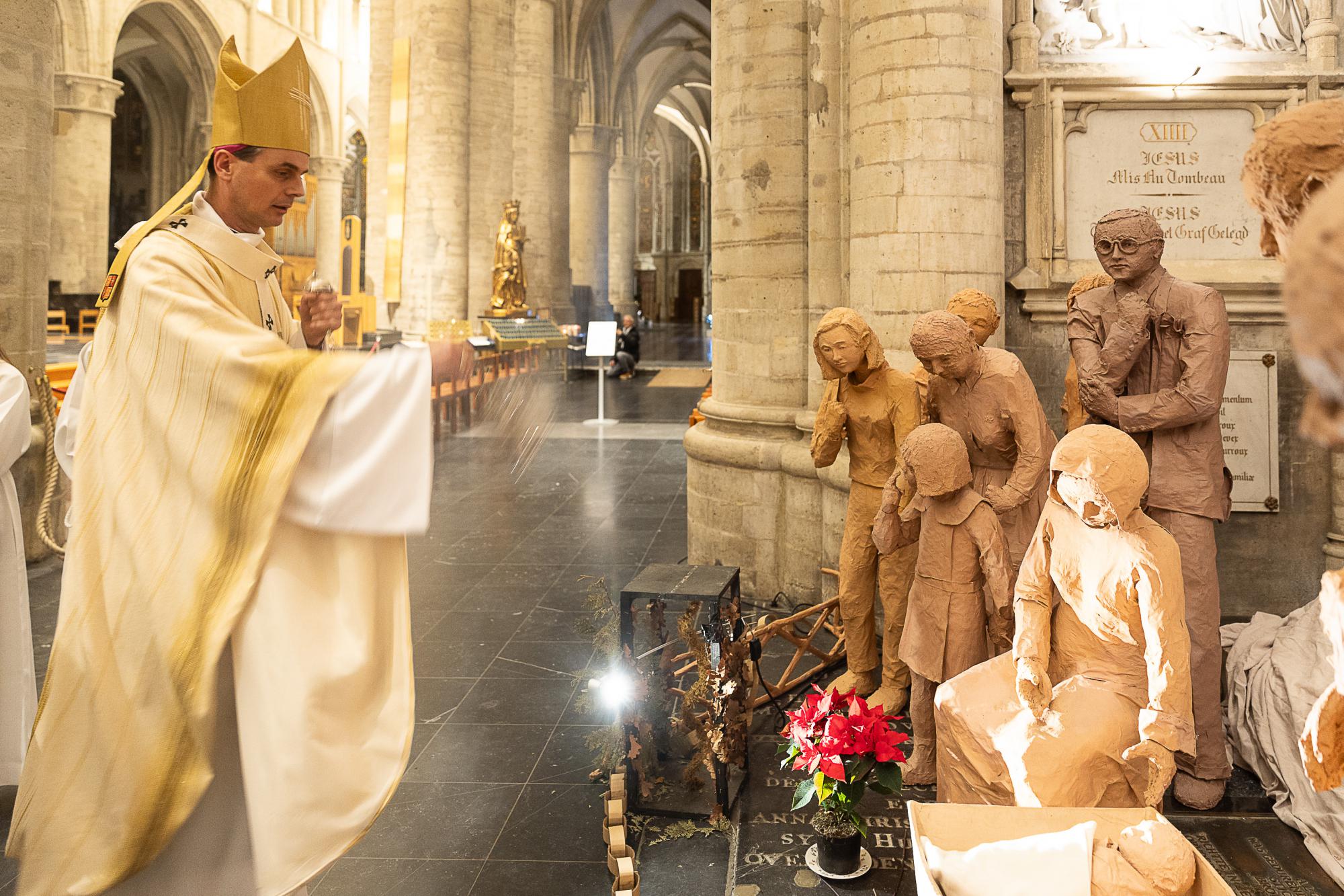 Aartsbisschop van Mechelen-Brussel Luc Terlinden riep in zijn kersthomilie op tot dialoog tussen volkeren.